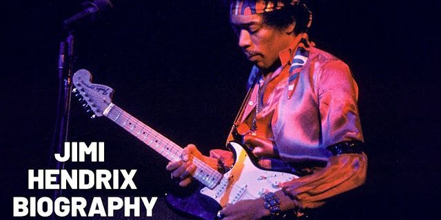 What were the names of the two musicians who played with Jimi Hendrix in the Jimi Hendrix Experience?